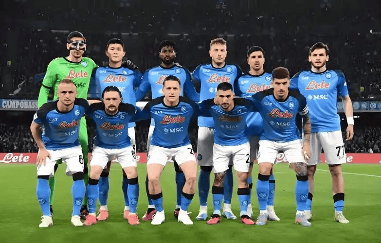 意甲精彩对决：莱切 VS AC米兰，球迷的激情之夜